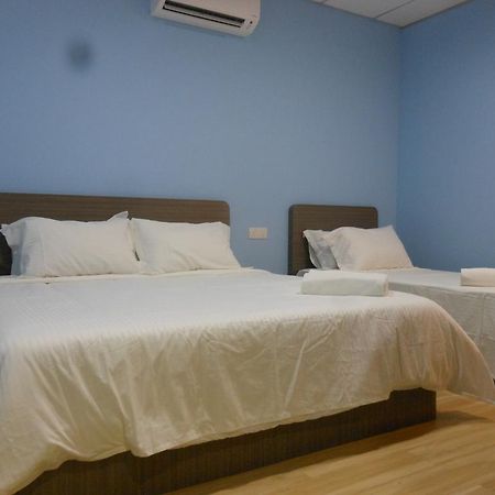 Eiman Homestay, Kluang Eksteriør billede