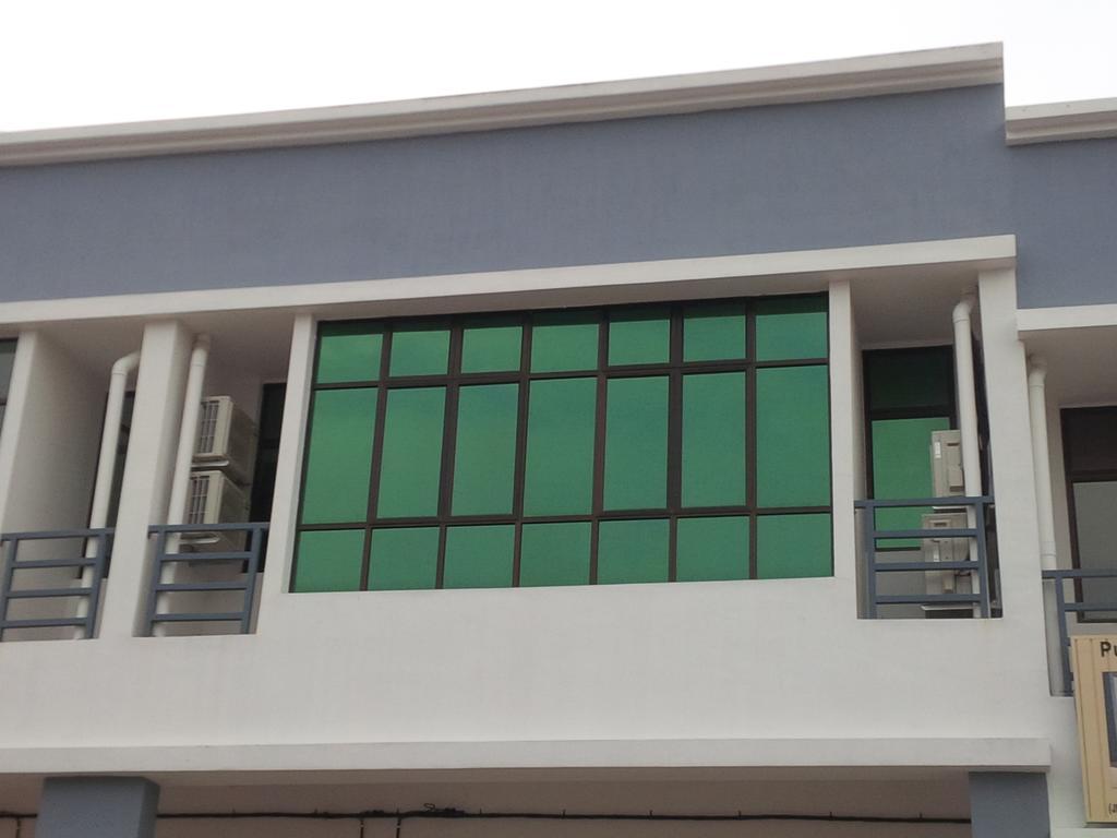 Eiman Homestay, Kluang Eksteriør billede